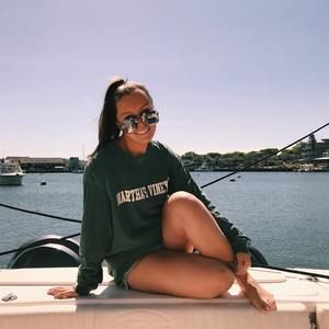 Meet your Posher, Amanda